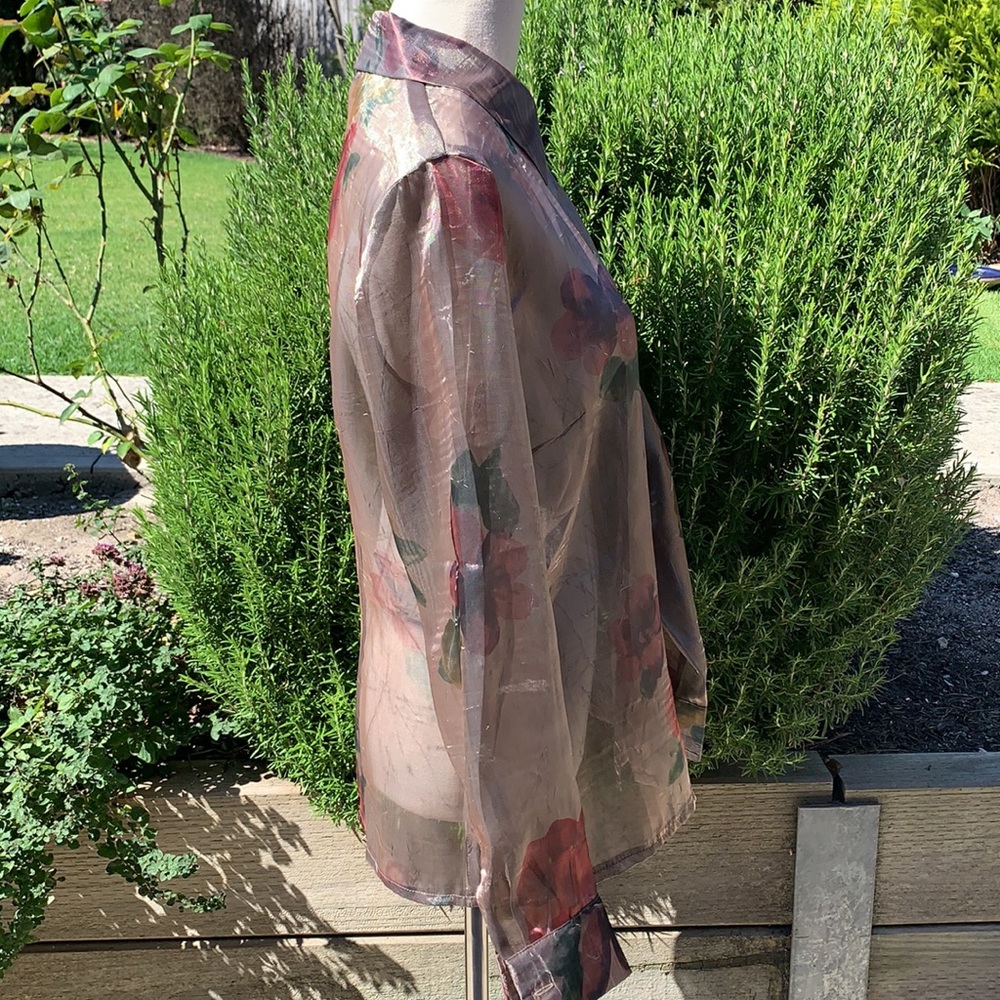 ELLEN TRACY | Sheer floral long sleeve button through blouse - Picture 3 of 6